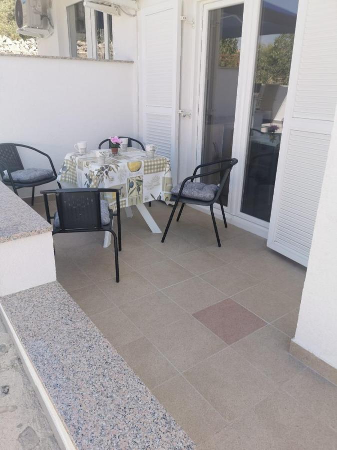 Family Apartment Kornic Exterior photo